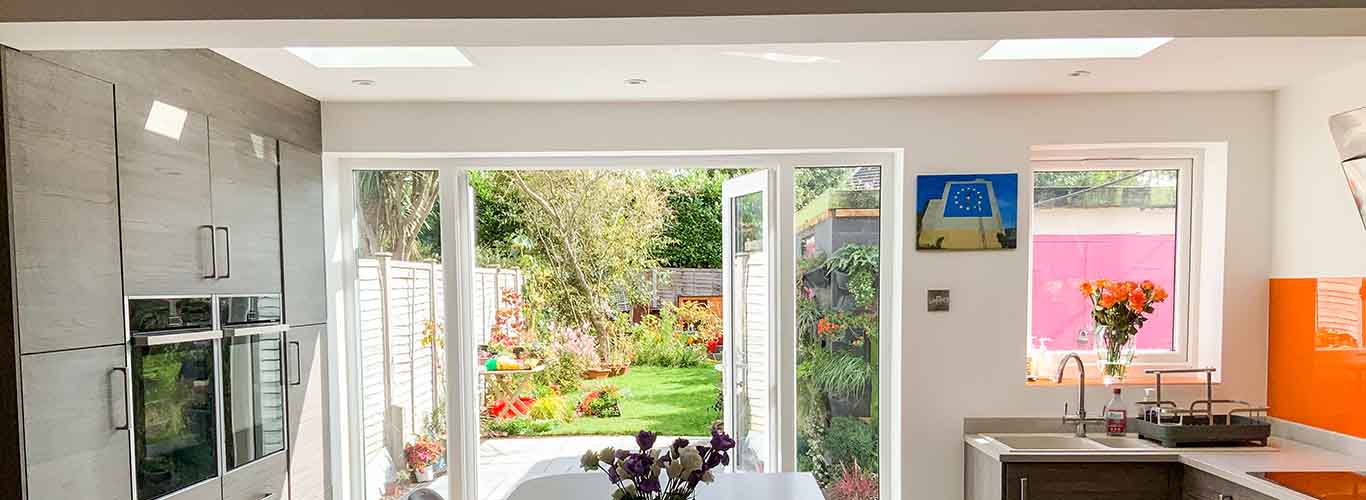What is a side return extension?